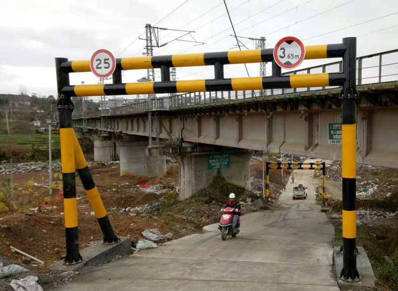 桂林液压限高架